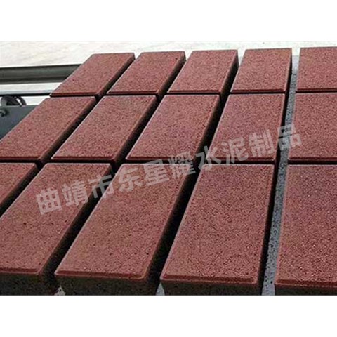 如何判斷市政透水磚的質(zhì)量好壞？曲靖東星耀教你從以下5個(gè)方面入手